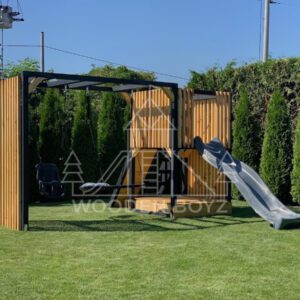 drewniany plac zabaw - maja 2